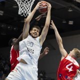 Arnaud Cotture et Olympic ont offert une superbe réplique à Cholet. KEYSTONE/PETER KLAUNZER